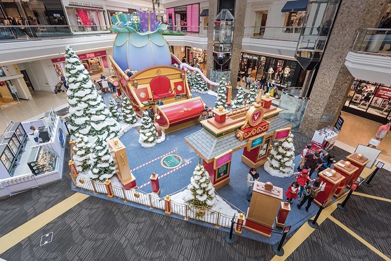 Santa's Flight Holiday Brand Activation in Mall